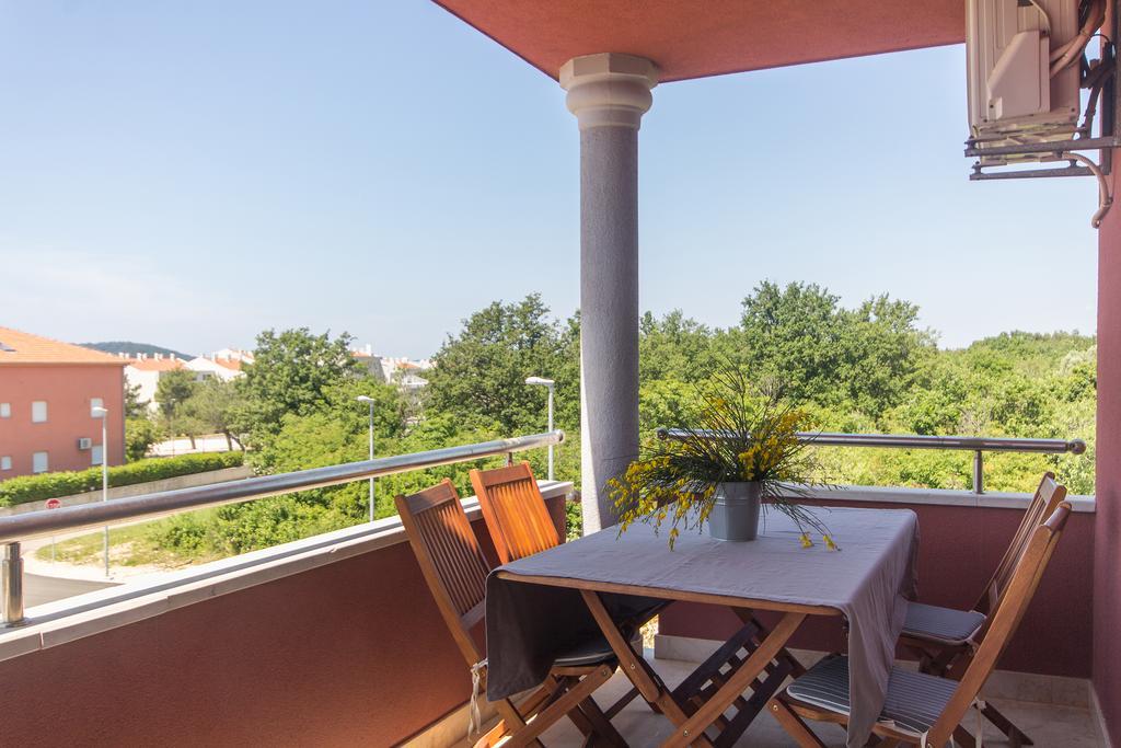 Apartments Roza 梅杜林 外观 照片