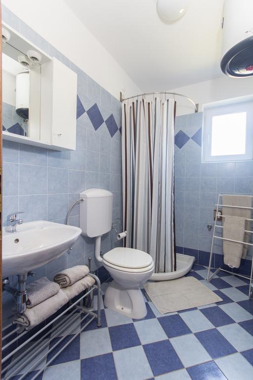Apartments Roza 梅杜林 外观 照片